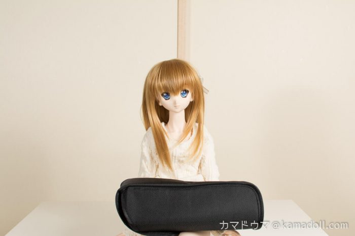 ドールライティング実験写真。光量を調節しループ気味になった左右のクラムシェルで撮影