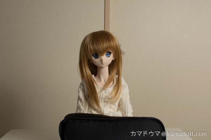 ドールライティング実験写真。ループライティングにレフ板で撮影